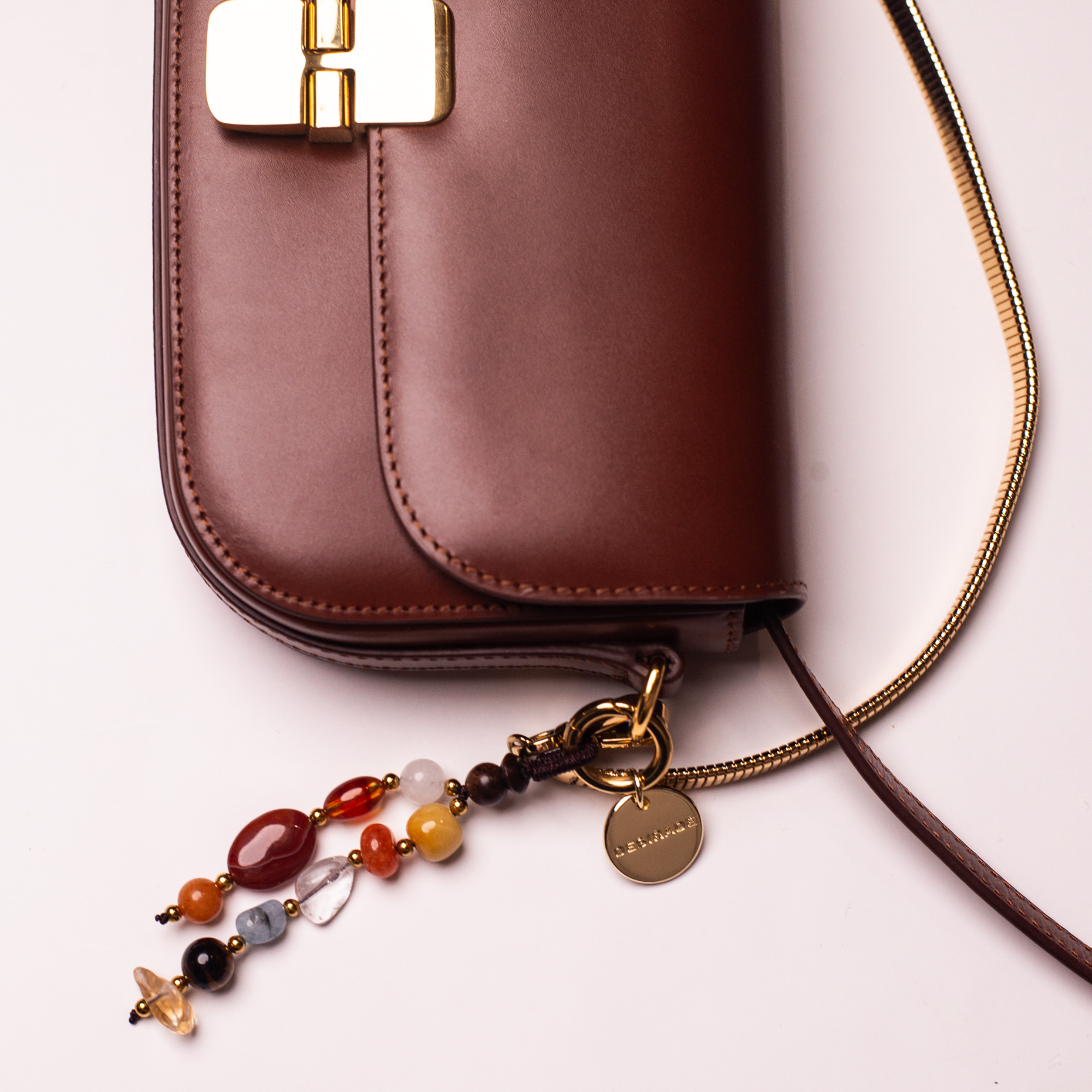 AMBRA SOLE – Charm pentru geantă din pietre naturale