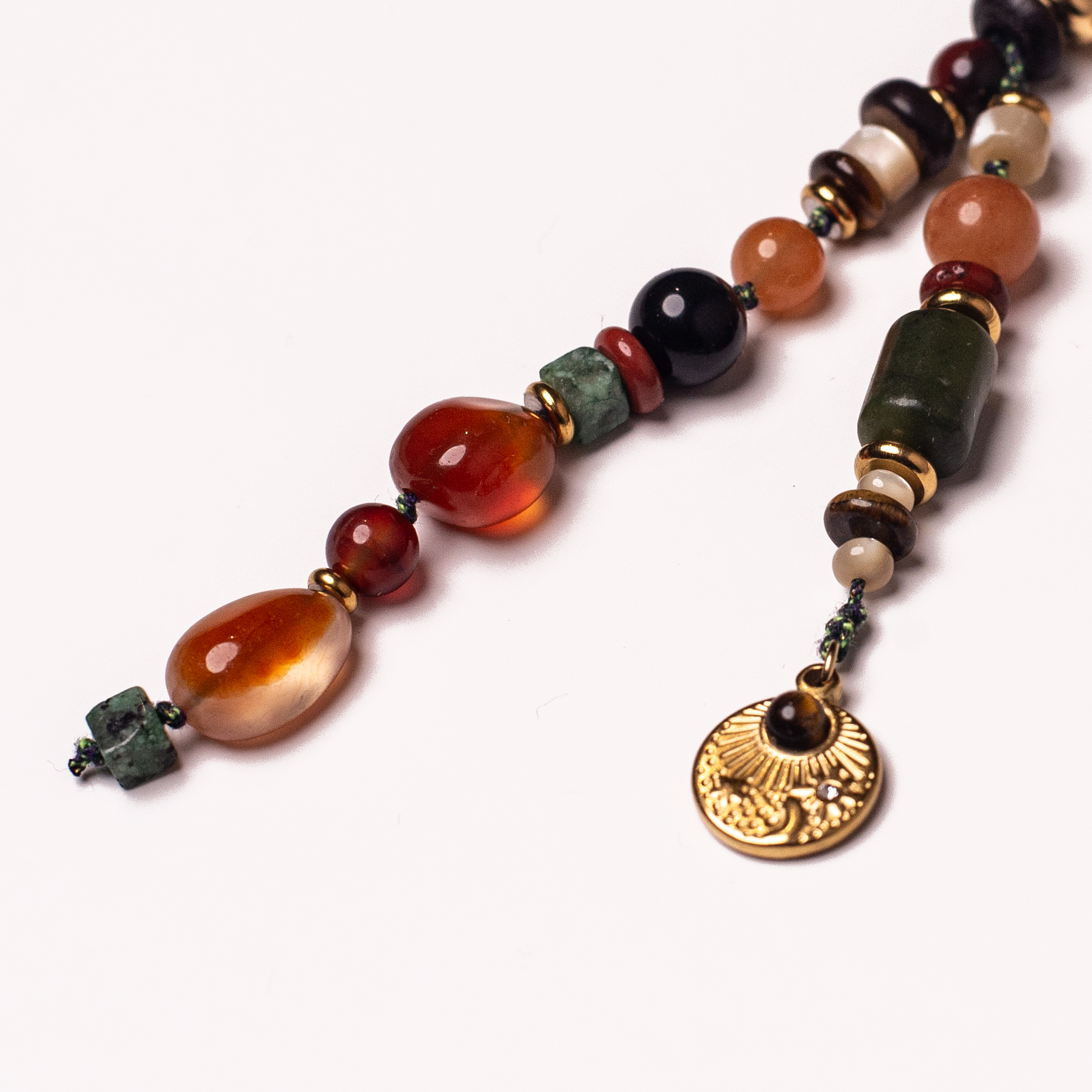 TERRA D’ORO – Charm pentru geantă din pietre naturale